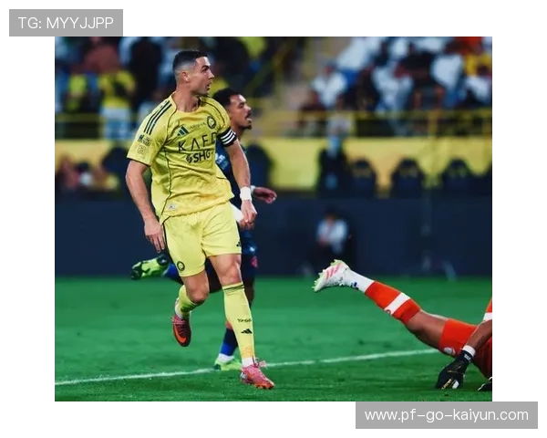 利雅得胜利主场大胜，C罗贡献一传一射，利雅得足球